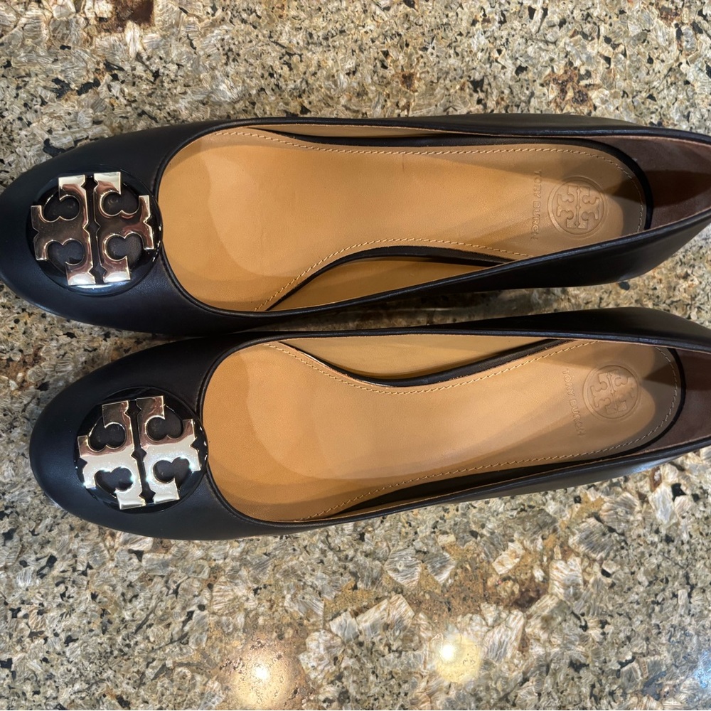 Tory Burch Black Leather Heels with Silver Logo